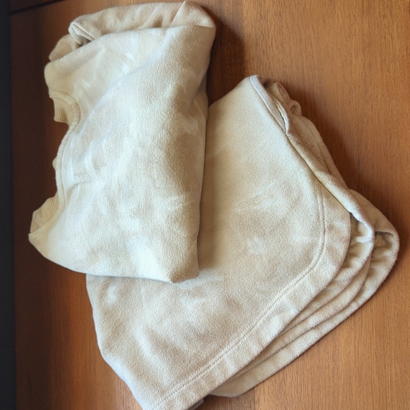 Tie dye crop and shorts matching sweat set - Picture 3 of 6